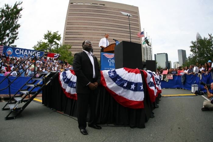 Obama campaigning